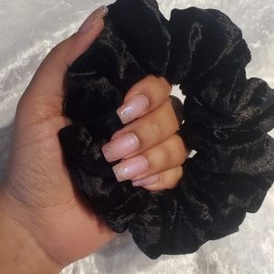 XL Velvet Scrunchies pack of 4